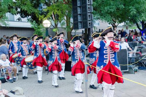 Tippecanoe Ancient Fife and Drum Corps gives the band a break